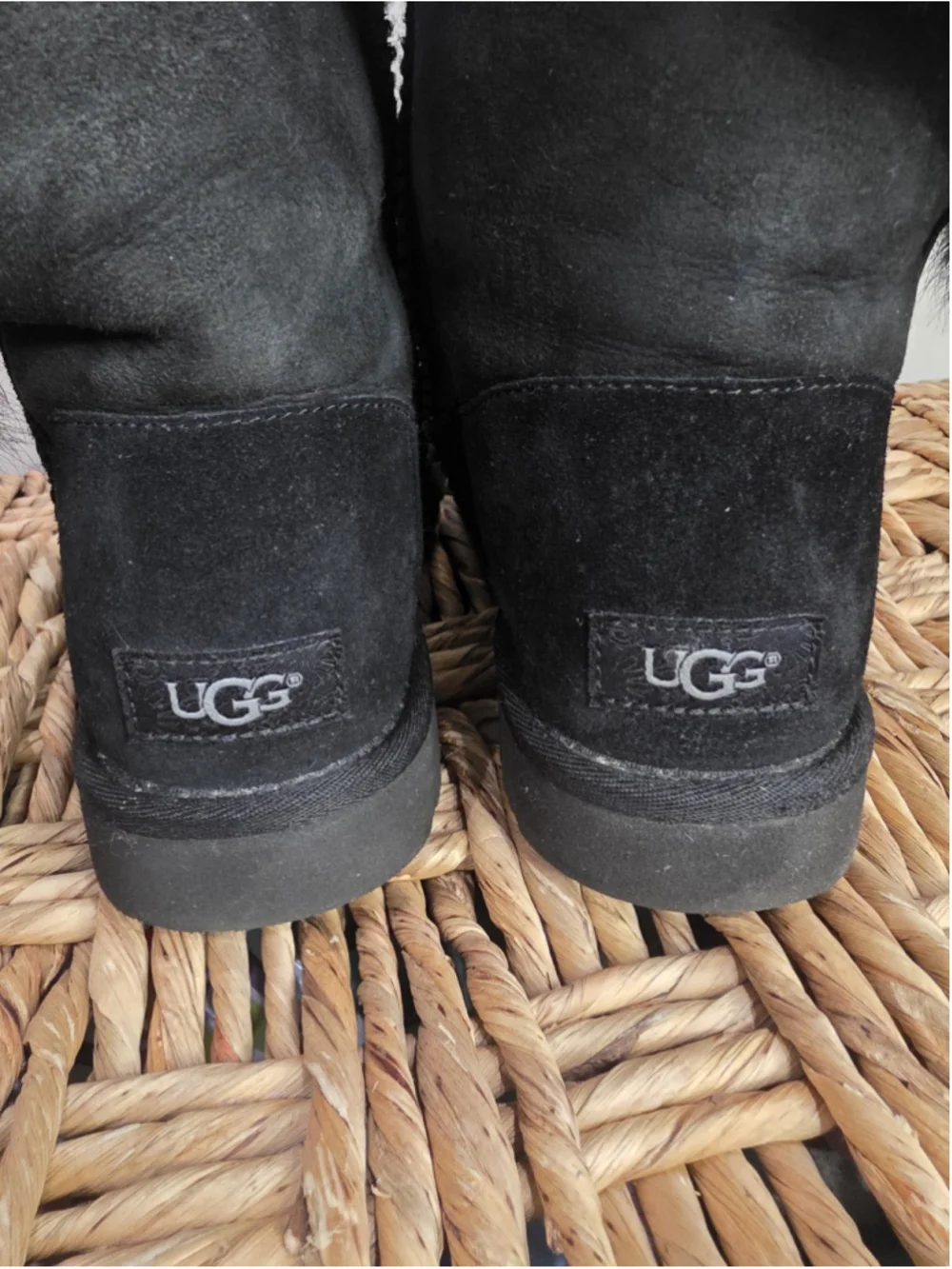 UGG Irina Swarovski Crystal Pin Bling Toscana Pom Pom Black Mid Boots Size 9